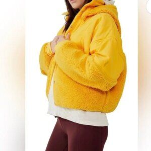 Free People x FP Movement Adventure Awaits Fleece yellow Medium M $168